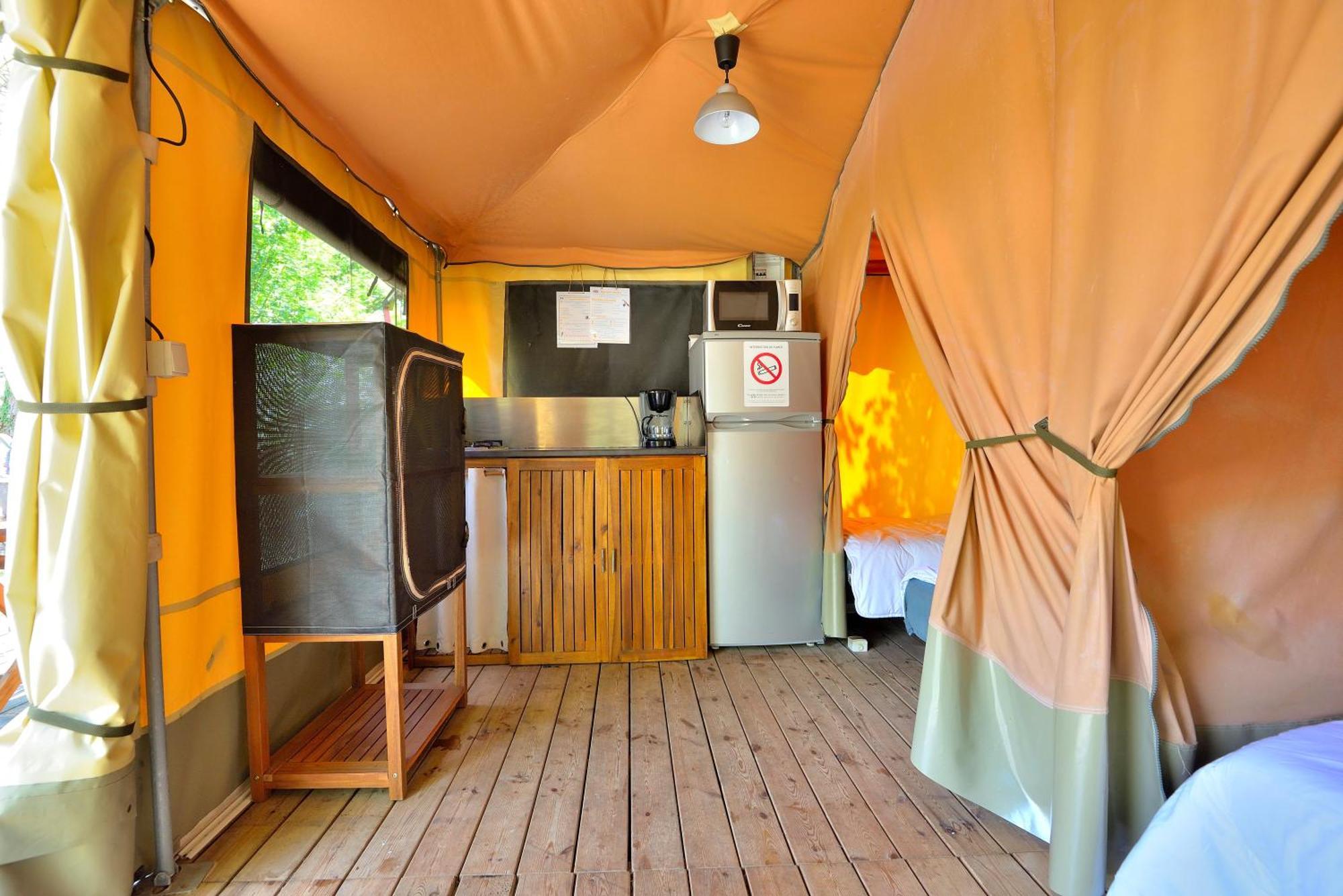 Camping Etang De La Vallee Combreux Ruang foto