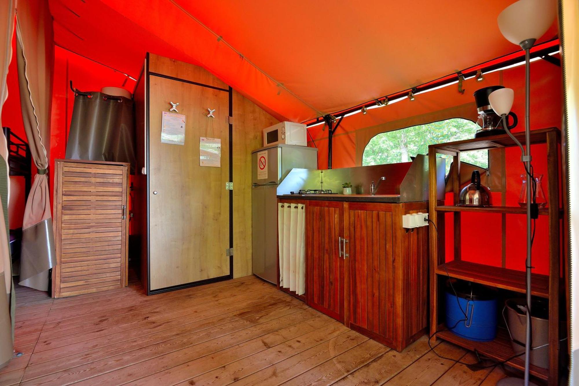 Camping Etang De La Vallee Combreux Ruang foto