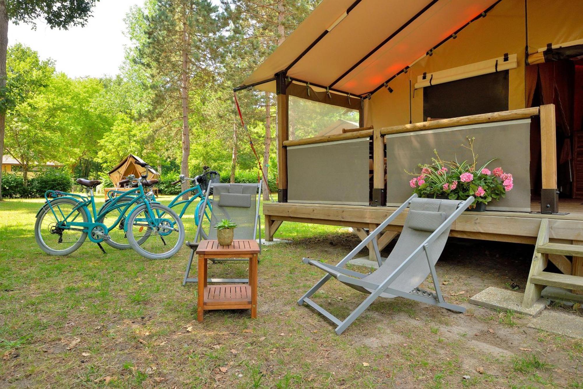 Camping Etang De La Vallee Combreux Ruang foto